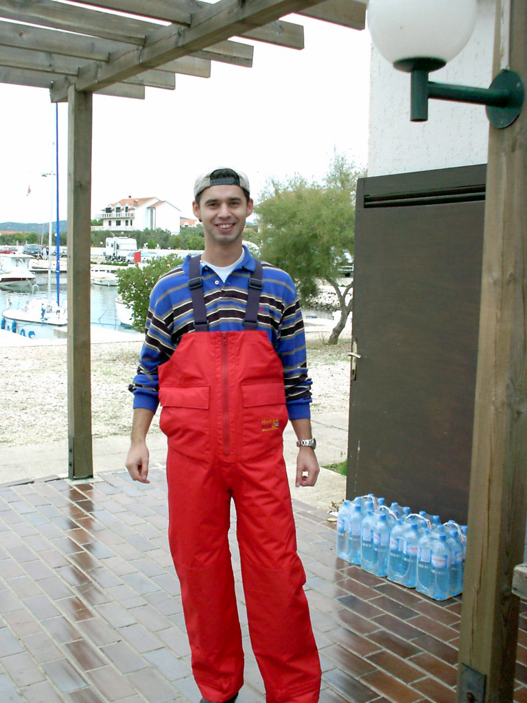 Click to display next picture