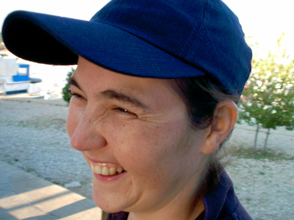 Click to display next picture