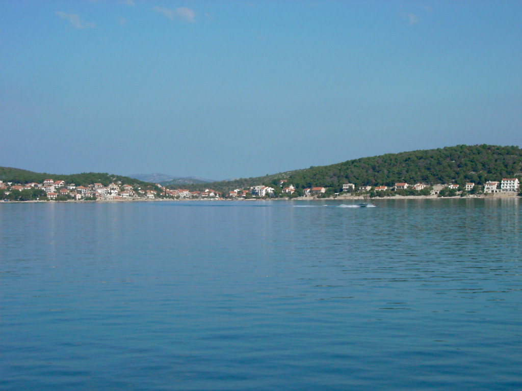 Click to display next picture